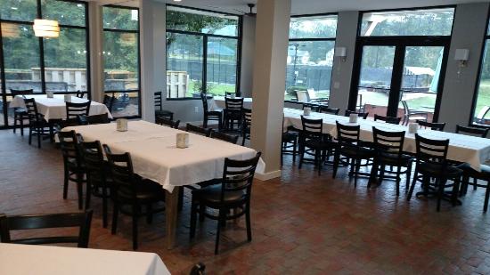 Raleigh Racquet Club, photo 4